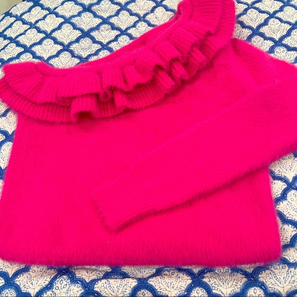 Hot pink 1 shoulder ruffle sweater! So cute for college! From Pants Store.
